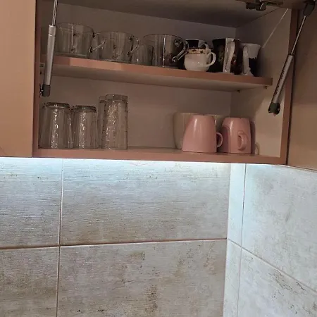 Centar Lux - Free Private Parking, 10-min Walk Downtown Lejlighed *