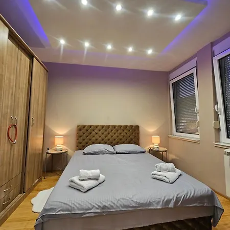 Lejlighed Centar Lux - Free Private Parking, 10-min Walk Downtown *